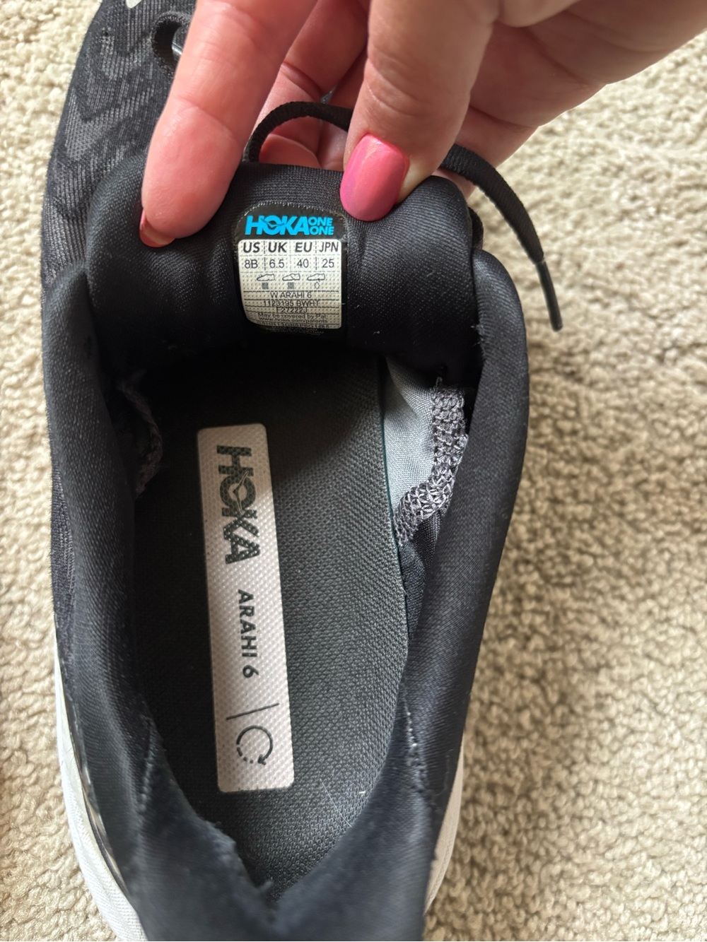 Hoka - Picture 4 of 5